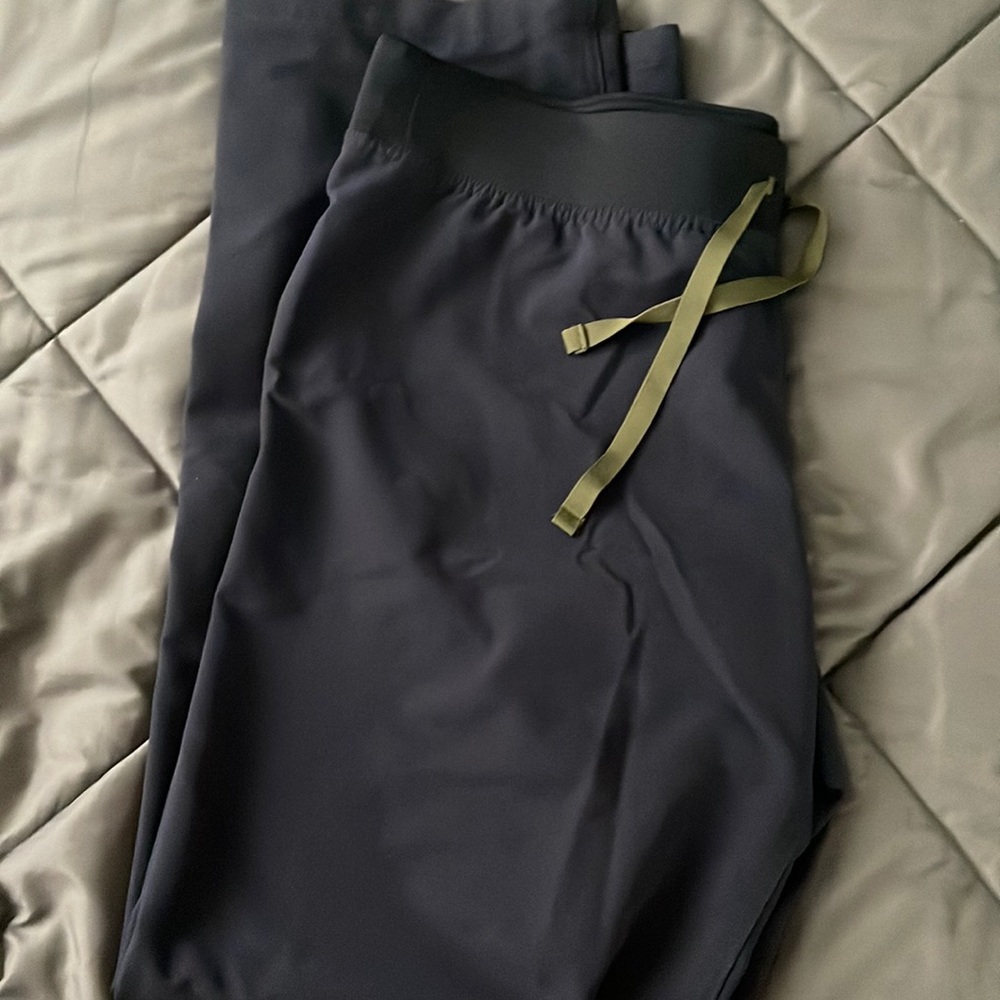 Figs Livingston scrub pants.